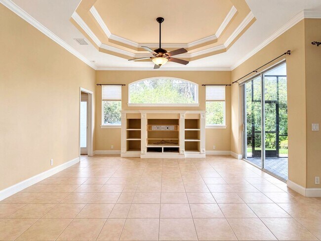Building Photo - Now Available for Rent – 4/3 with flex room