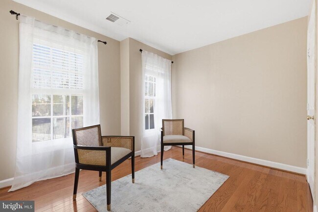 Building Photo - 7996 Reserve Way