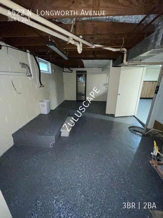 Building Photo - 4522 N Longworth Ave