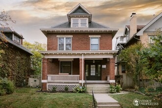 Building Photo - Completely Renovated Home--One block off o...
