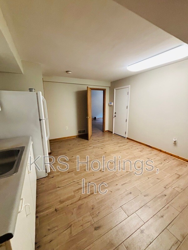 Building Photo - 8416 Summit Acres Dr