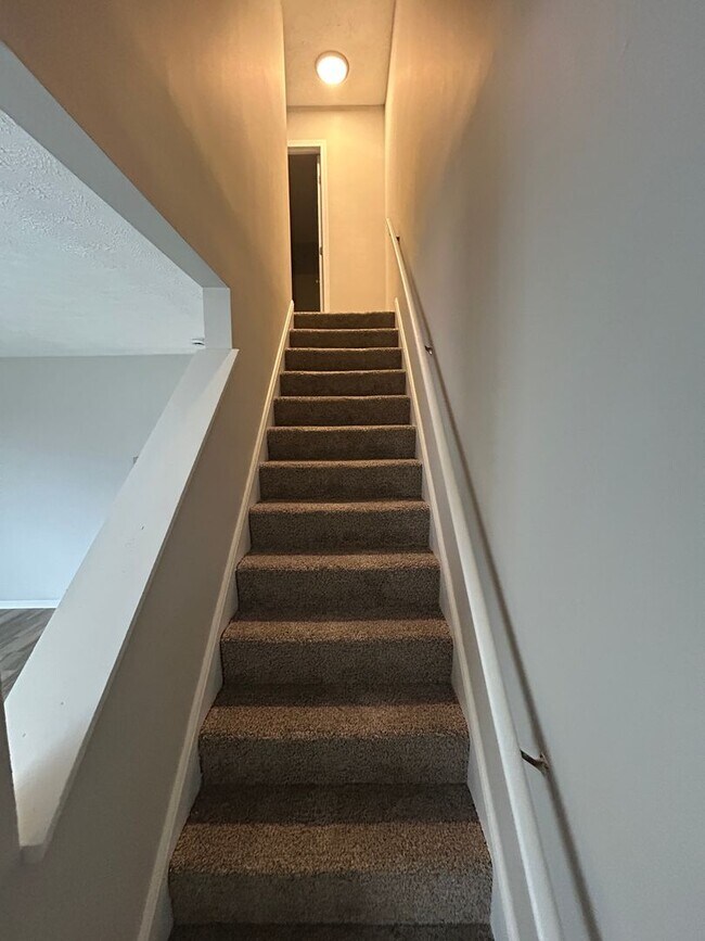 Building Photo - Rent Promotion - $500 off 2nd Month Rent!!!