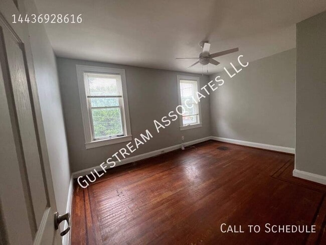 Building Photo - 2756 Pelham Ave