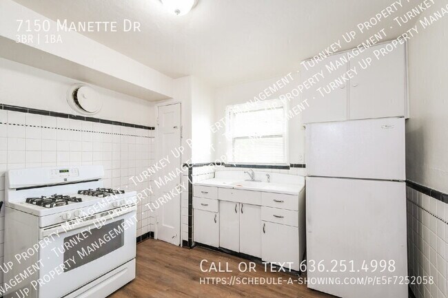 Building Photo - 7150 Manette Dr