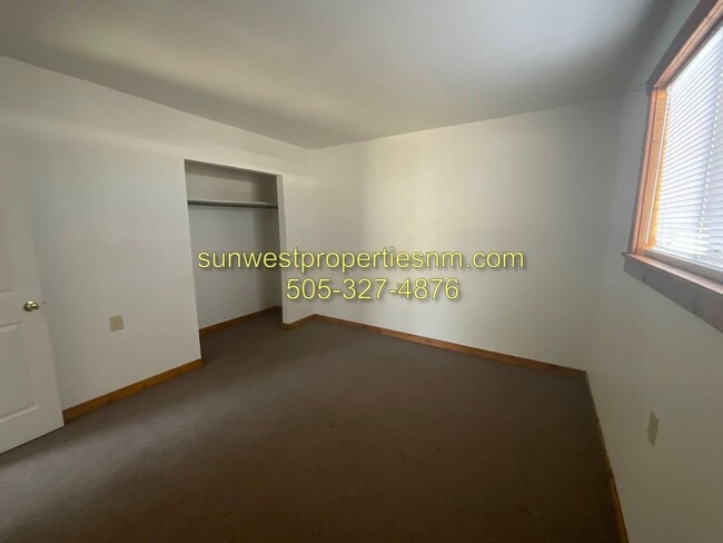 Building Photo - 2 Bedroom, 1 Bath with Washer and Dryer