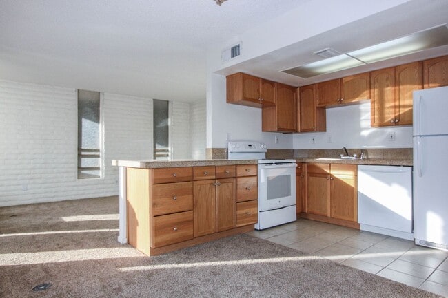Building Photo - Prescott Country Club Townhome