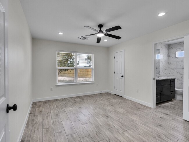 Building Photo - 4835 County Rd 380