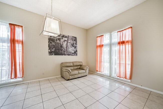 Building Photo - 15519 Montesa Dr