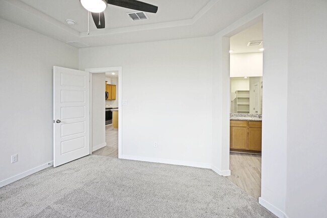Building Photo - 2943 Angelou St