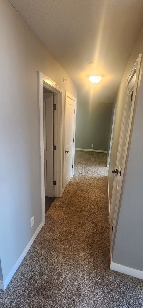 Building Photo - Beautiful 3 Bed Town Home for Rent