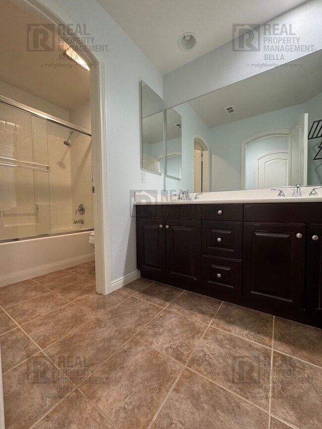 Building Photo - Murrieta Luxury Estate with Resort Pool, Designer Kitchen & Entertainer’s Backyard Retreat