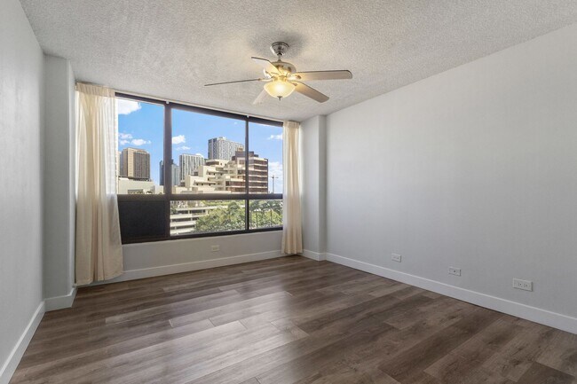 Building Photo - Downtown Honolulu Gem | Ocean, Mountain & City Views | Updated 2BD/2BA