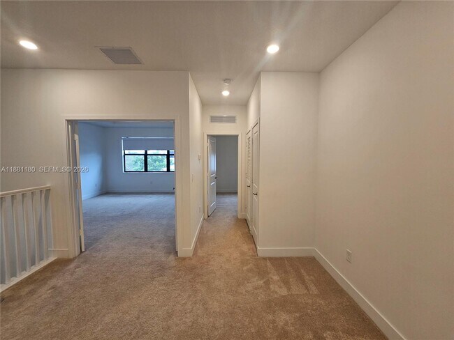 Building Photo - 4578 SW 174th Ave