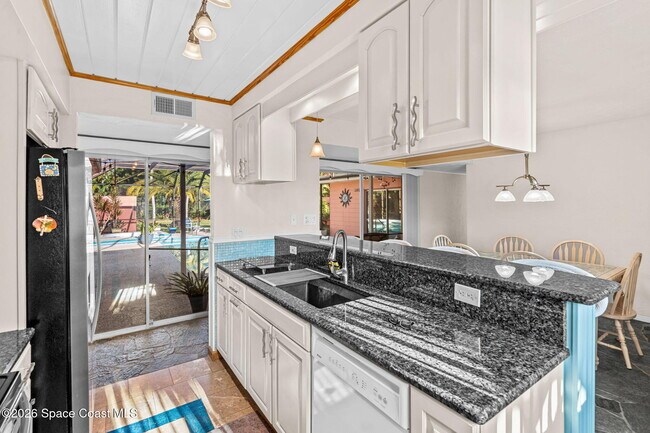 Building Photo - 1044 Samar Rd