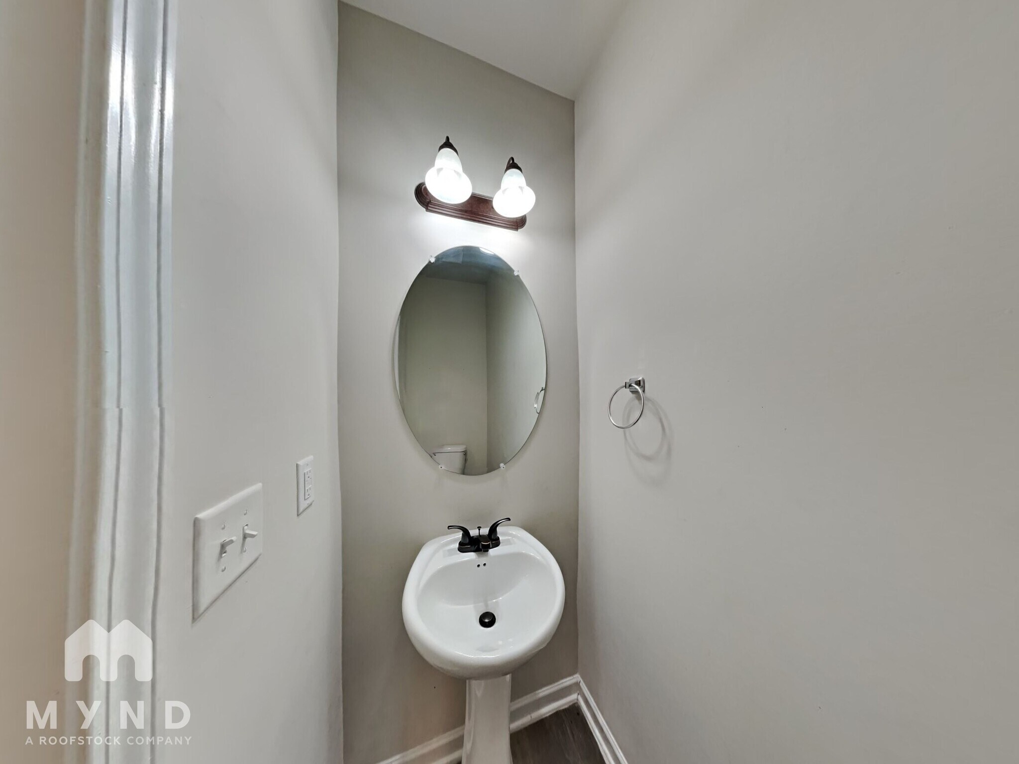 Building Photo - 6063 Oak Bend Ct