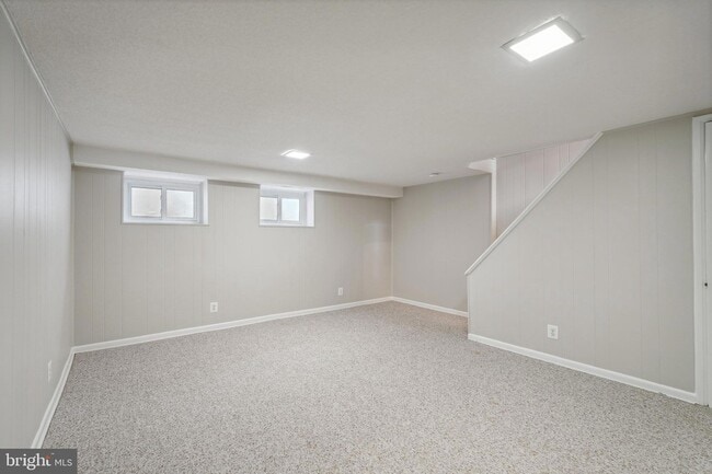 Building Photo - 3506 S Wakefield St