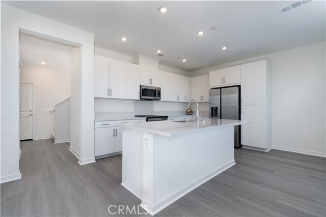 Building Photo - 3251 E Emerald Dr