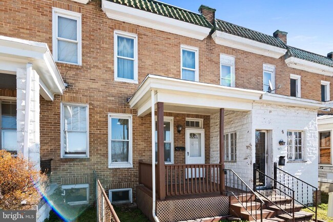 Building Photo - 941 Brunswick St