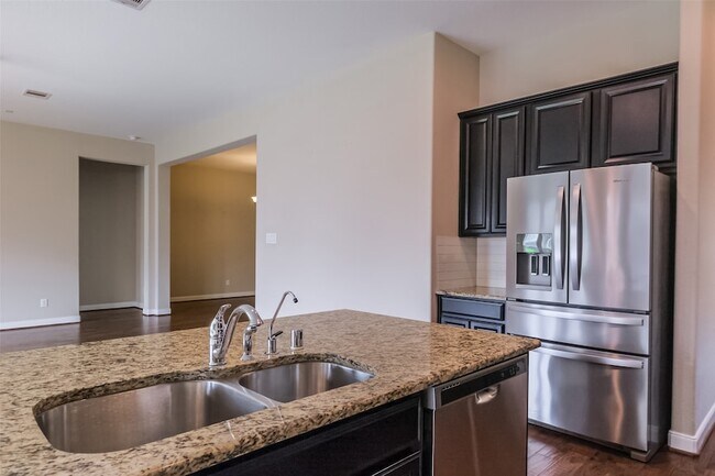 Building Photo - 11206 Copper Shrs Ln