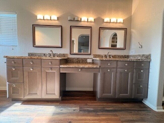 Building Photo - 3 BEDROOM 2 BATH 2 CAR GARAGE w/ Detached 2 room Shop - LONG TERM RENTAL in LHC!!