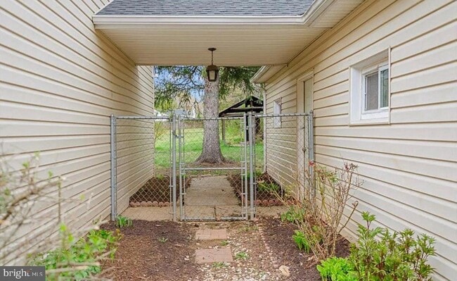 Building Photo - 7804 Old Carolina Rd