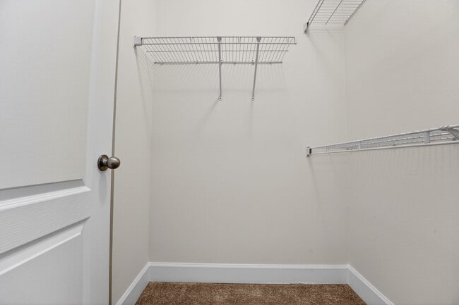 Building Photo - 1901 Crossing Pl