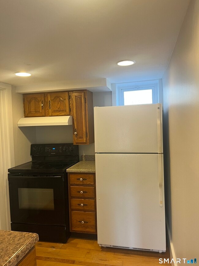 Building Photo - 43 Wallens St