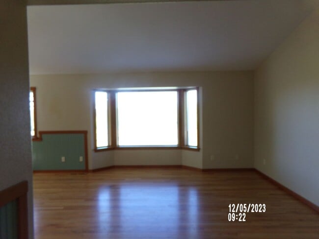 Building Photo - 3bd 2baHome Located in Montesano