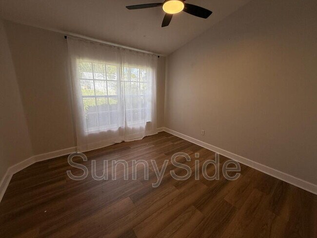 Building Photo - 1617 Nectarine Trail