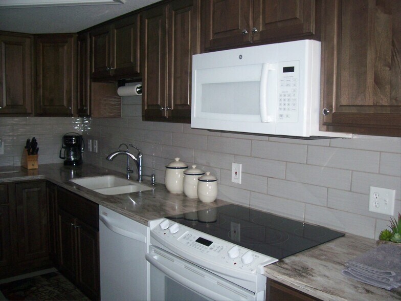 Building Photo - 777 Harrah Way