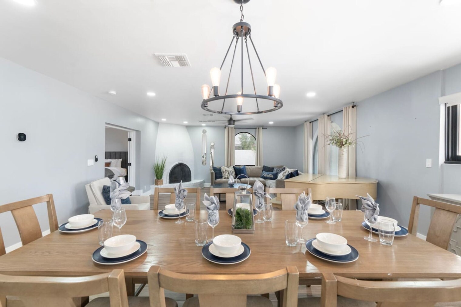 Building Photo - 1010 E Sorenson Cir