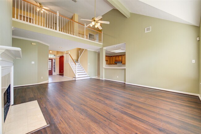 Building Photo - 1807 Garden Terrace Dr