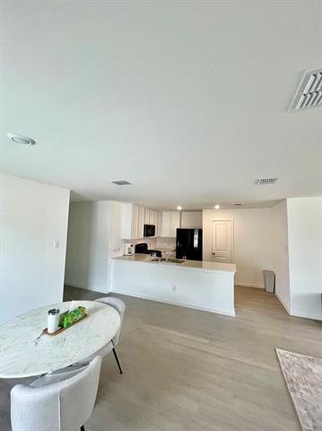 Building Photo - 3603 Chambray Dr