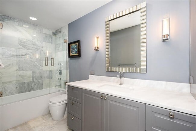 Building Photo - 2575 Peachtree Rd NE