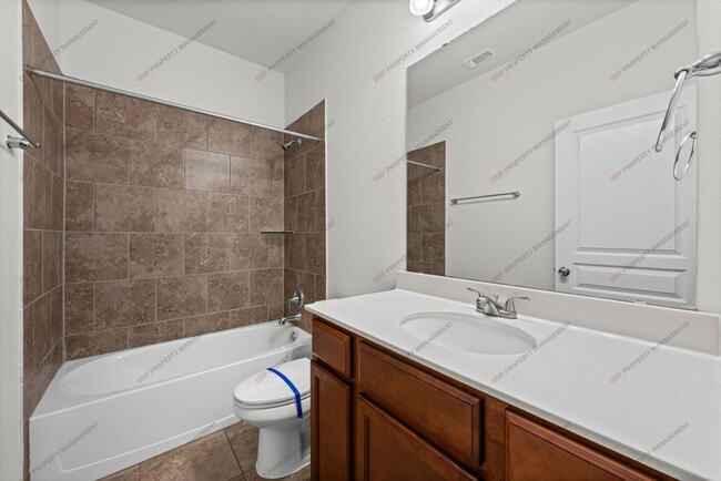 Building Photo - 516 Cross Dr.