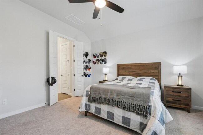 Building Photo - 292 Big Banyan Dr