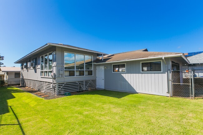 Building Photo - 730 6th Ave