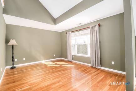 Building Photo - 26 Woodcrest Ln