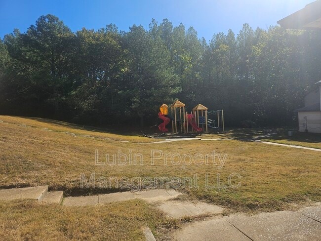 Building Photo - 2849 Coach Dr