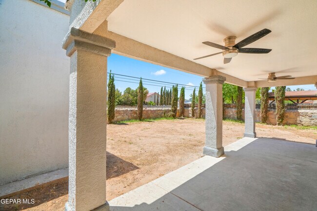 Building Photo - 3209 Tierra Ave Pl