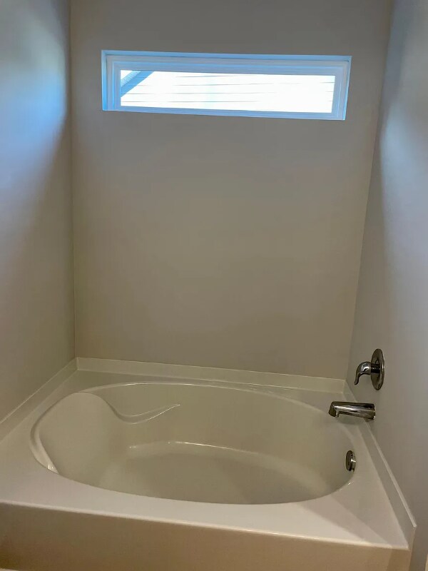 Building Photo - 396 Summerwood Ln