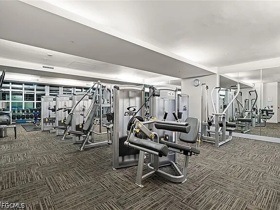 Building Photo - 3000 Oasis Grand Blvd