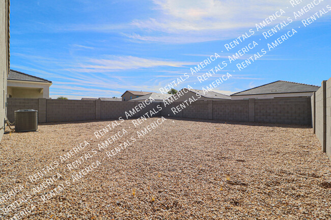 Building Photo - 11323 E Verbina Ln
