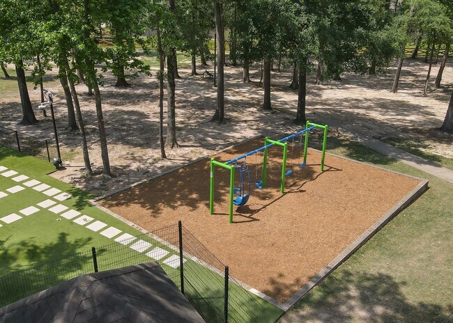 Building Photo - 30327 Deleon Fields Dr