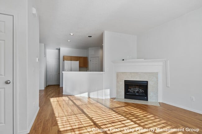 Building Photo - 17097 SW Glen Park Ct