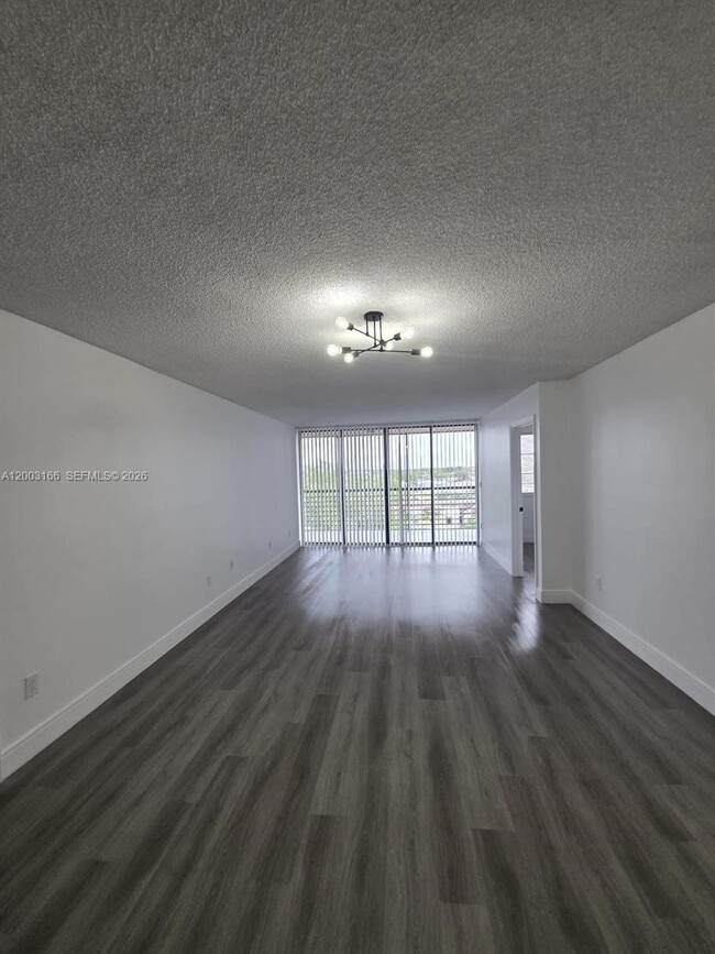 Building Photo - 20840 San Simeon Way