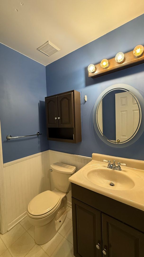 Building Photo - Three Bedroom Rambler in Fredericksburg