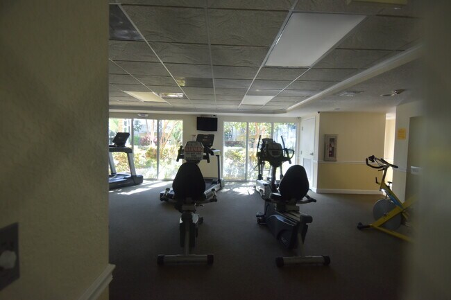 Exercise and sauna - 150 NE 15th Ave