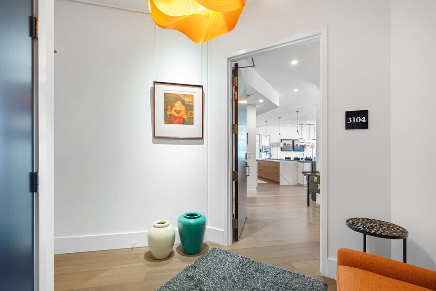 Building Photo - 1920 4th Ave