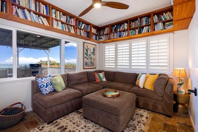 Building Photo - North Shore Oahu Oceanfront Home for Rent